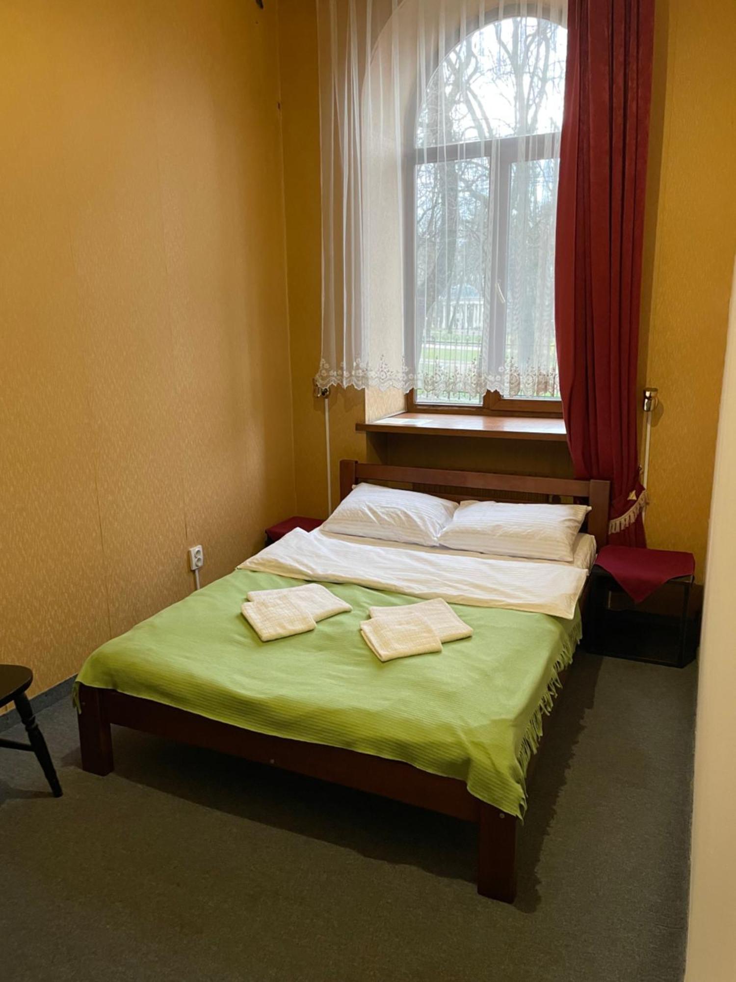 Mini Hotel Central Park Lviv Exterior photo