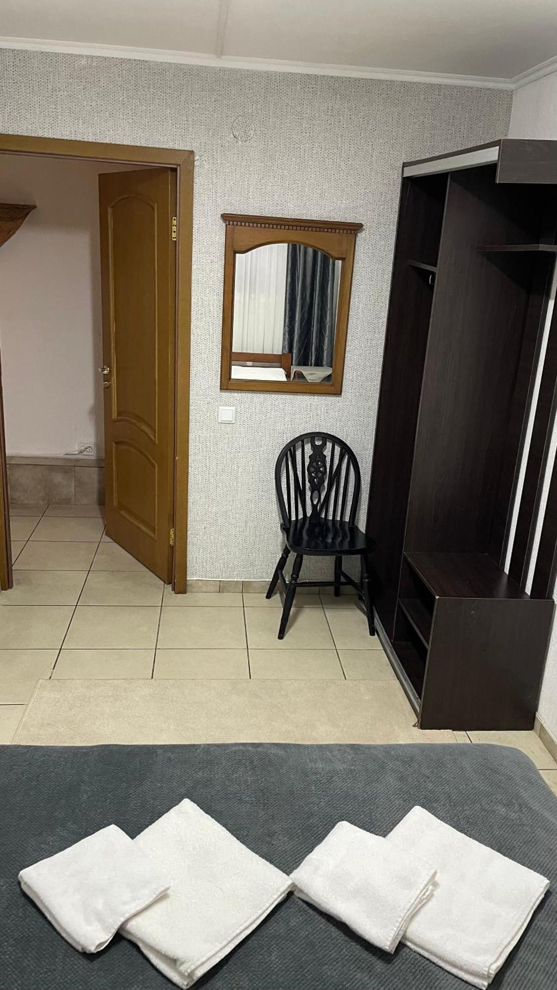 Mini Hotel Central Park Lviv Exterior photo