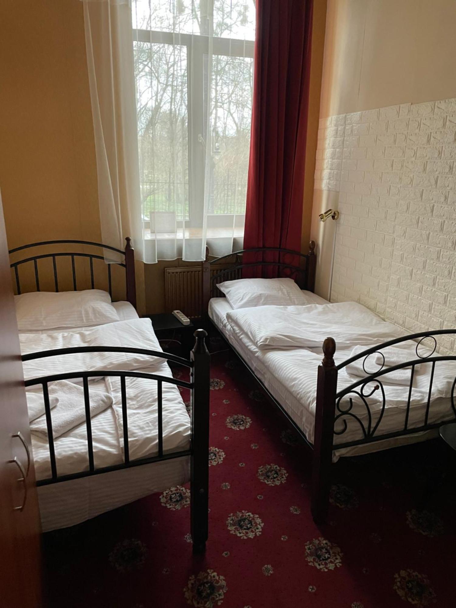 Mini Hotel Central Park Lviv Exterior photo