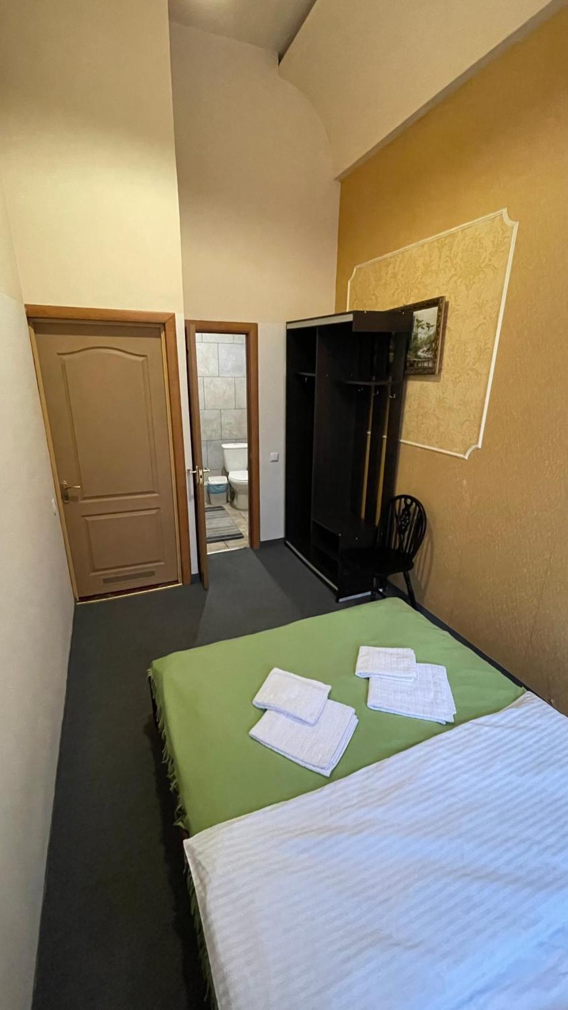 Mini Hotel Central Park Lviv Exterior photo